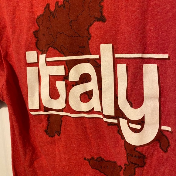 Royal Caribbean Cruise Line Red Italy Map Tee Size Small - Picture 2 of 6